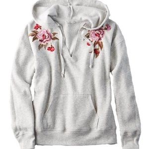 American Eagle V neck hoodie